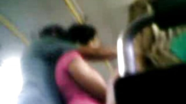 બે છોકરીઓ બીપી વીડીયો સેકસી એચડી એકસાથે પલંગ પર લેસ્બિયન સિઝરિંગ કરે છે